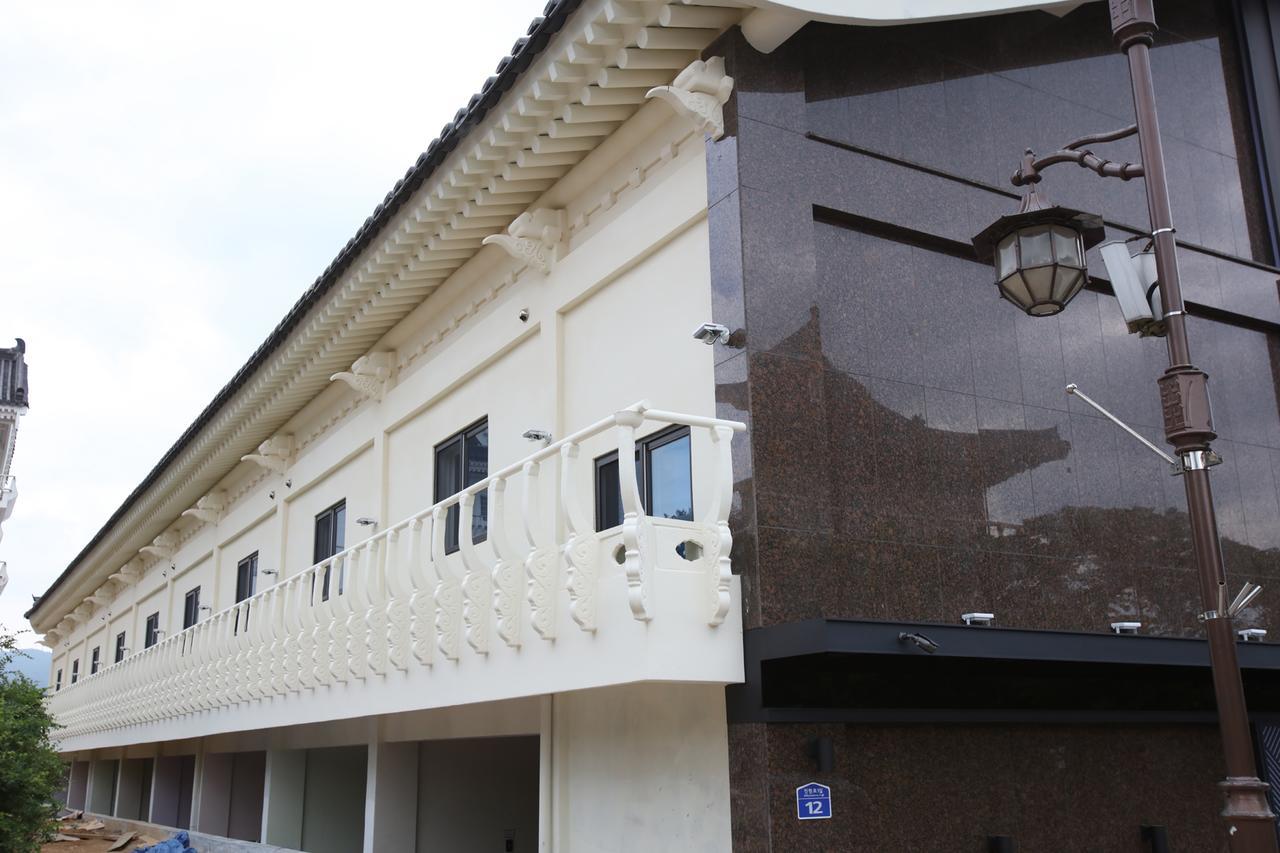 Hotel Yolo Chongnae-dong Exterior foto